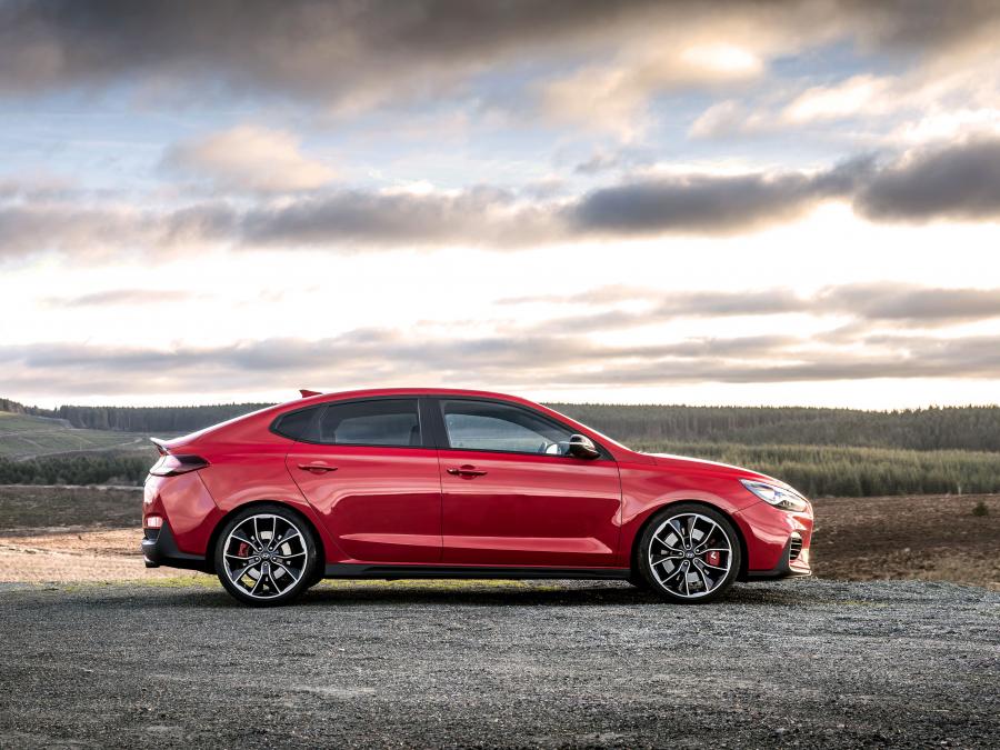  Hyundai i30 Fastback N (PD) 2019 года  (UK) (фото 4 из 40)
